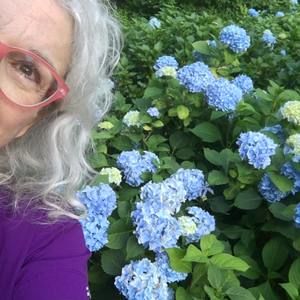 Meet your Posher, Teresa